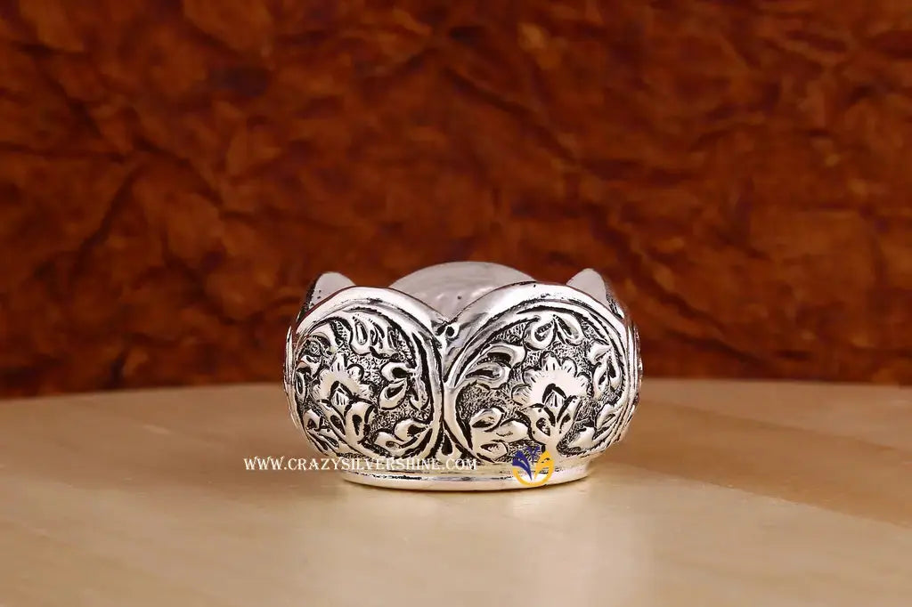 Antique Design Bowl Crazy Silver Shine