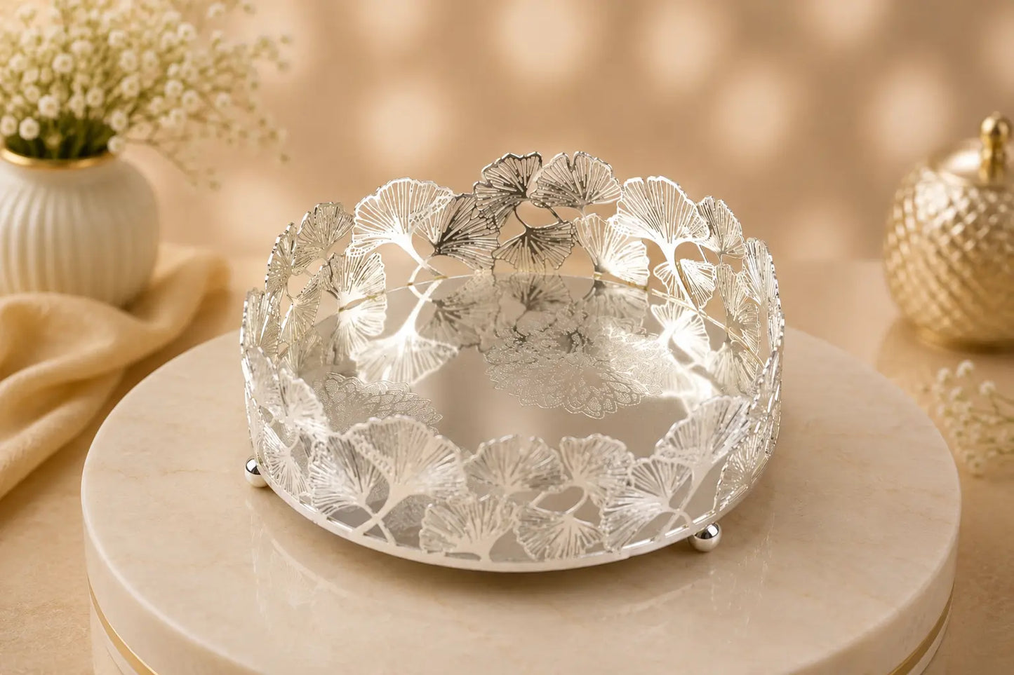 6 Inch Round Shaped Ginkgo leaves Design Tray Crazy Silver Shine