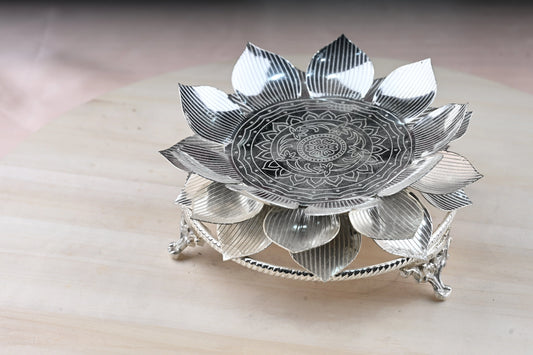 Silver Plated Lotus Stand - Crazy Silver Shine