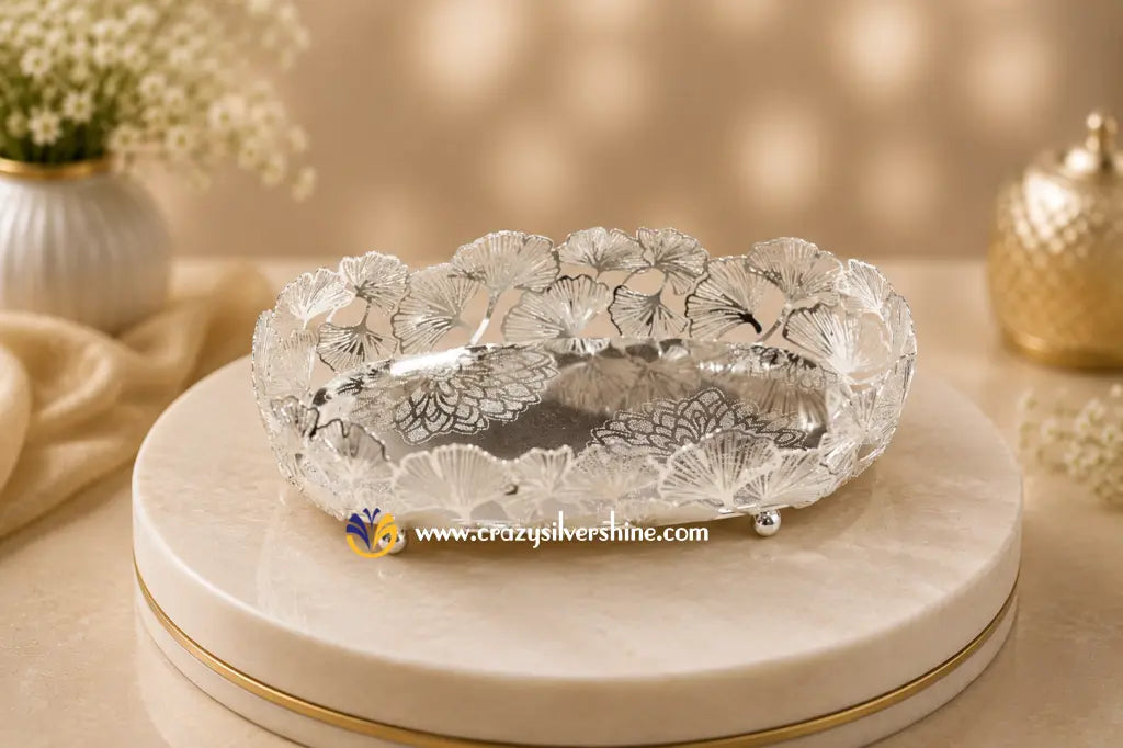 Oval Shaped Ginkgo leaves Design Tray Crazy Silver Shine